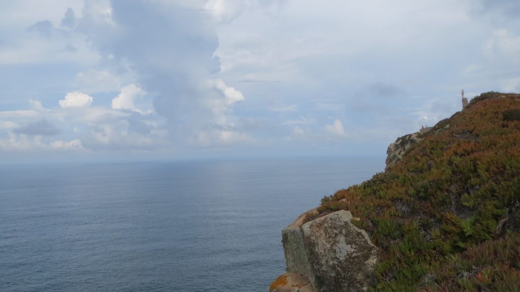 罗卡角看到的 海 海崖 还有天空